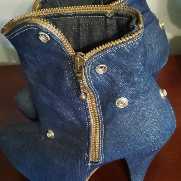 Andrea Denim Ankle Boots Zipper Size 7 - Picture 9 of 16